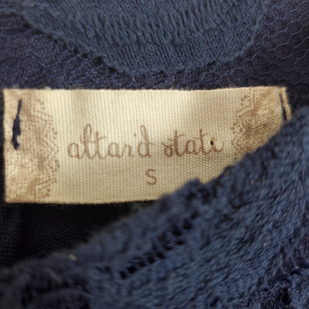 Altar'd state lace halter dress small - Picture 4 of 6
